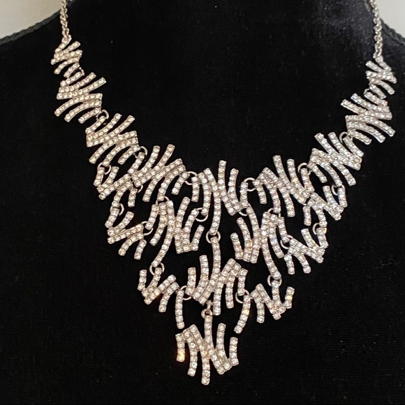 Rhinestone necklace - Picture 2 of 4